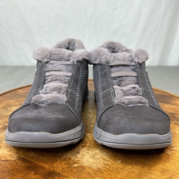 Bzees Shoes Wm 9M Golden Gray Faux Suede Slip On Faux Fur Lining Sneaker Bootie - Picture 2 of 14